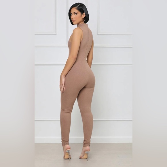 Super hot jumpsuit. Mocha. Zipper back. Holds you in, no see through material. - Picture 2 of 3